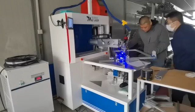 铭族激光铝框自动激光焊接机